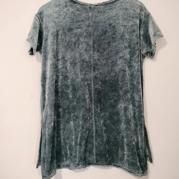 Green Tea Women's Crushed Gray Velvet Short Sleeve Top - small - Picture 5 of 7